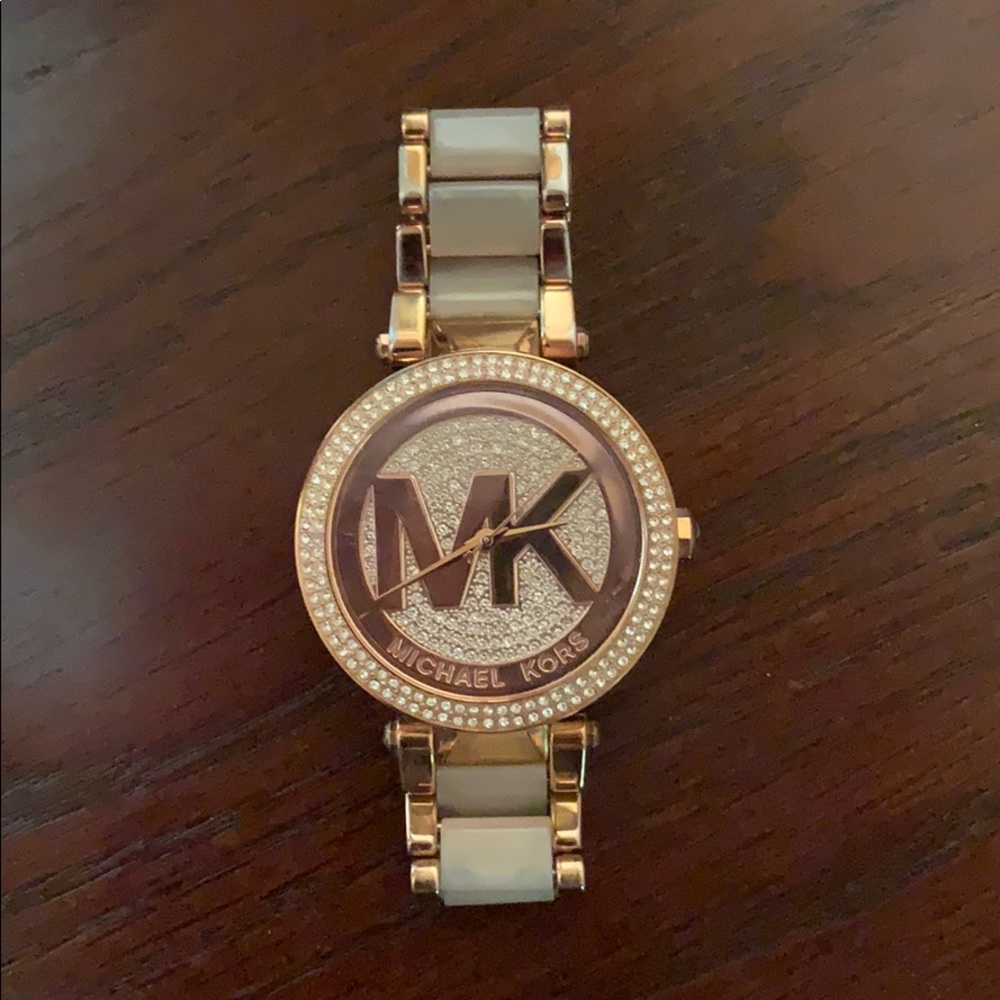 Michael Kors Rose Gold Diamond Watch - Picture 2 of 7